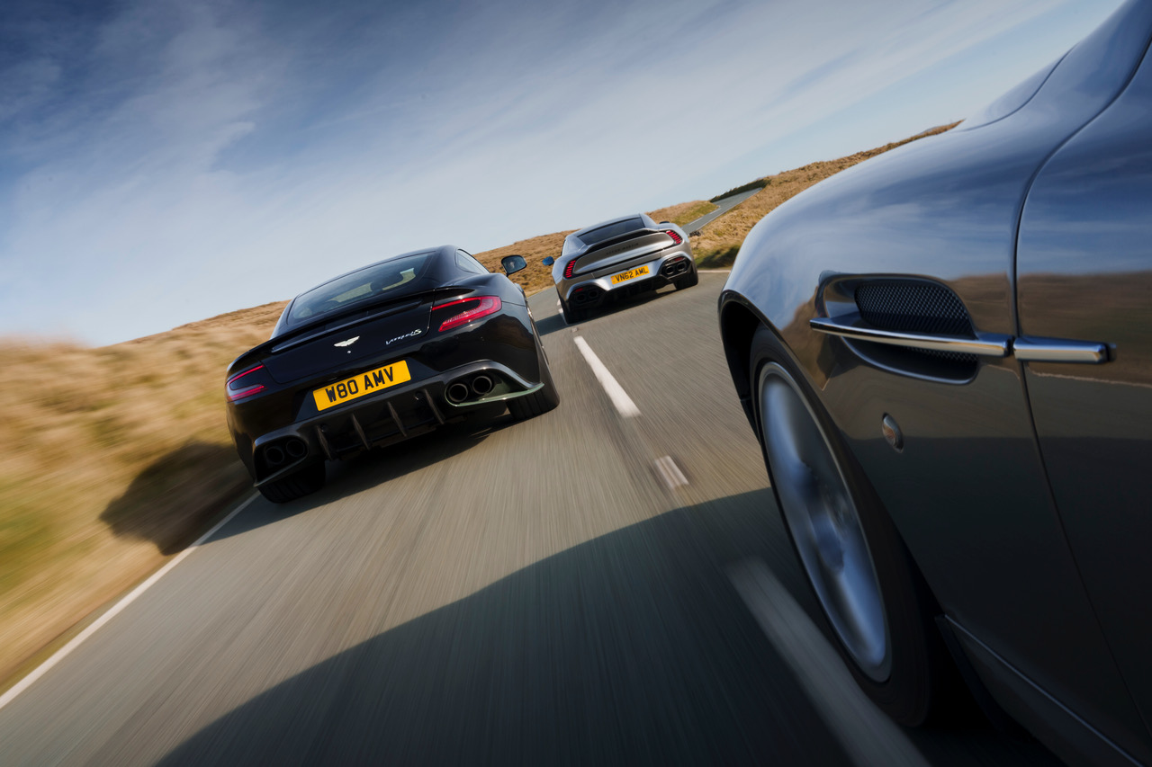 Aston Martin Vanquish at 25_06